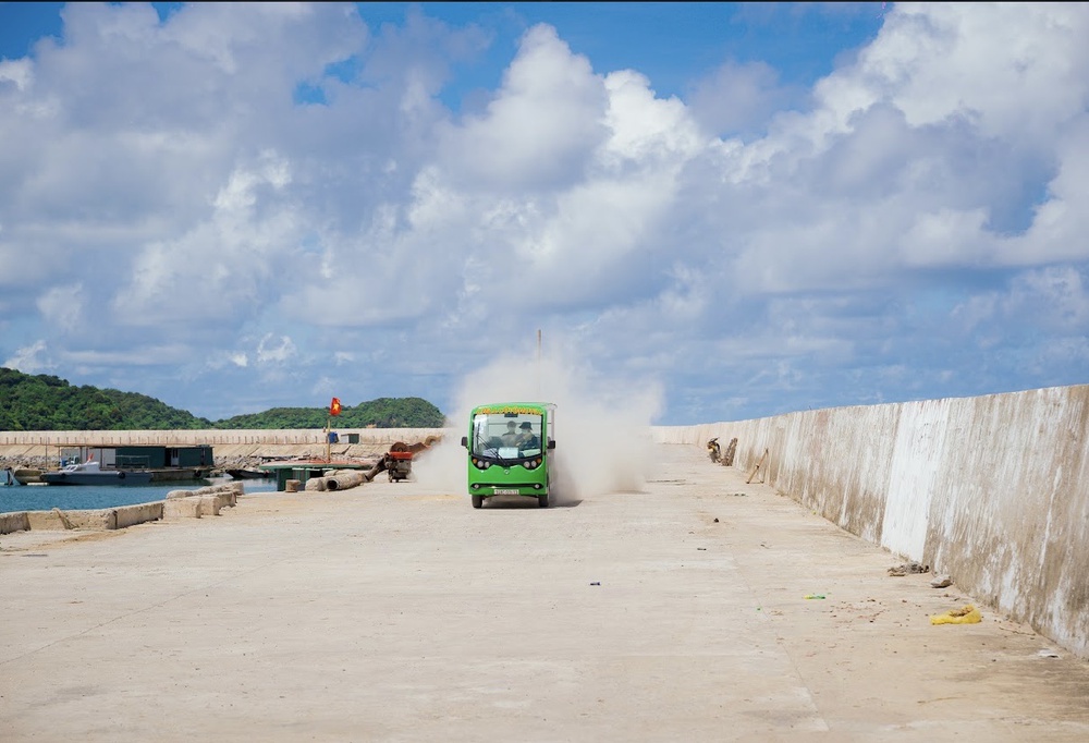 Đảo Cô Tô đẹp lãng mạn trong MV mới của ca sĩ Ngọc Anh - Ảnh 6.