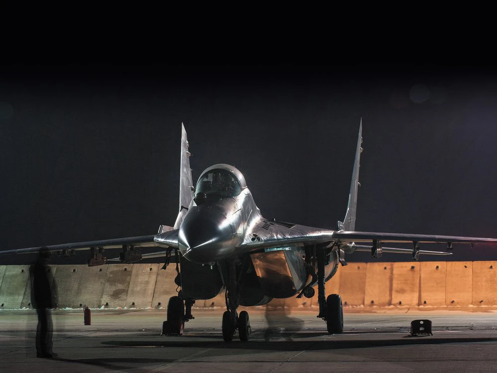 Tiêm kích MiG-29 40 năm trường tồn vẫn “xông pha” trận mạc: Đẳng cấp máy bay Nga! - Ảnh 1.