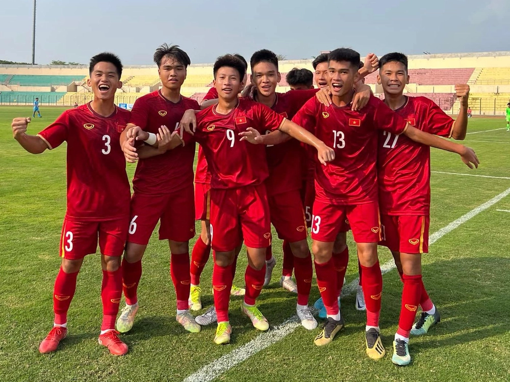 U16 Việt Nam đại thắng trận đầu giải Đông Nam Á, chạy đà cho cuộc quyết đấu với Indonesia - Ảnh 1.