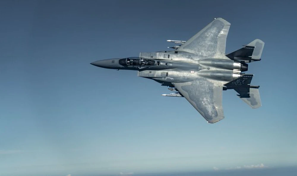 Vượt trội hơn cả F-22 và F-35: Mỹ gọi đây là máy bay chiến đấu ‘phi thường’ - Ảnh 4.