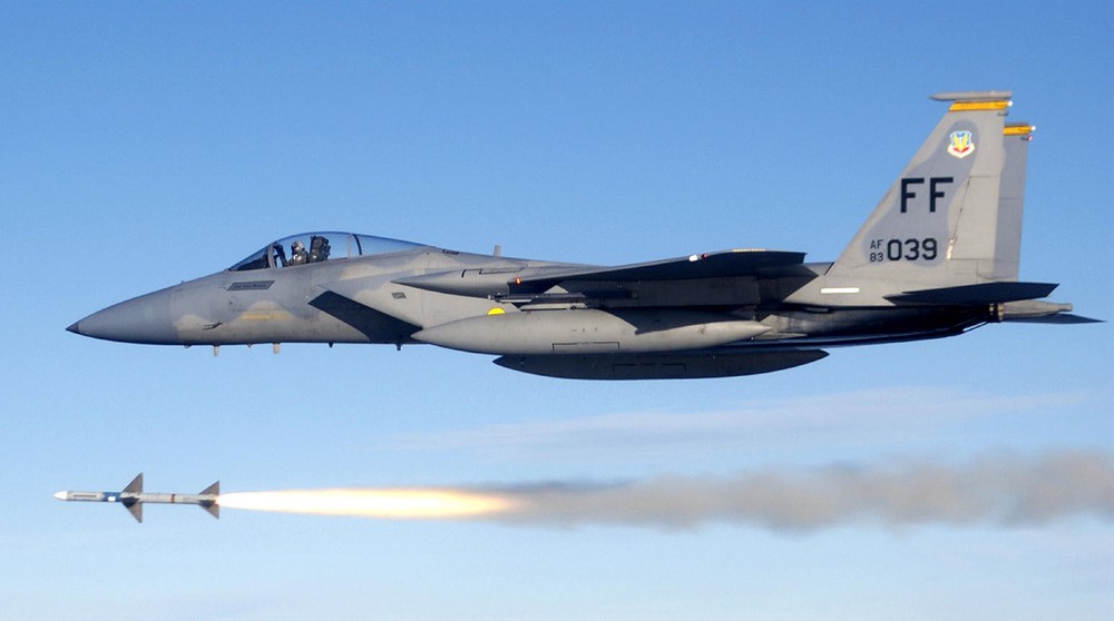 Vượt trội hơn cả F-22 và F-35: Mỹ gọi đây là máy bay chiến đấu ‘phi thường’ - Ảnh 3.