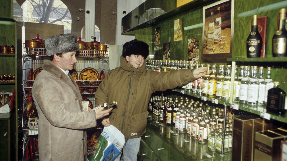 Beryozka - chuỗi cửa hàng huyền thoại thời Liên Xô được tái sinh tại Nga - Ảnh 1.