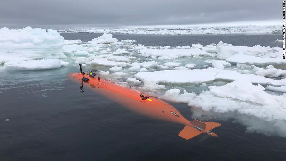 Sau 20 giờ khắc nghiệt ở Nam Cực, nhà khoa học ra cảnh báo về sông băng Ngày tận thế - Ảnh 2.