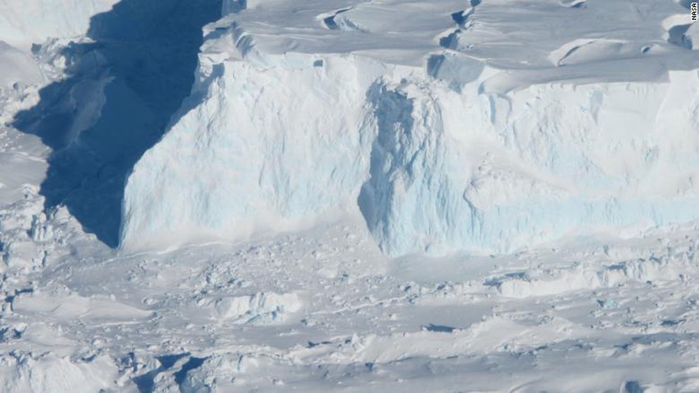 Sau 20 giờ khắc nghiệt ở Nam Cực, nhà khoa học ra cảnh báo về sông băng Ngày tận thế - Ảnh 4.