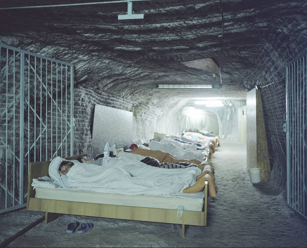Những khách sạn, khu nghỉ dưỡng có vị trí kỳ lạ trên thế giới: Có nơi nằm trong một mỏ muối cũ - Ảnh 9.