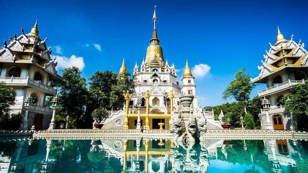 Phát hiện ngôi chùa ngay tại TP.HCM từng lọt top đẹp nhất thế giới, du khách nhận xét đến đây như đang đi nước ngoài - Ảnh 1. Phát hiện ngôi chùa ngay tại TP.HCM từng lọt top đẹp nhất thế giới, du khách nhận xét đến đây như đang đi nước ngoài - Ảnh 1.