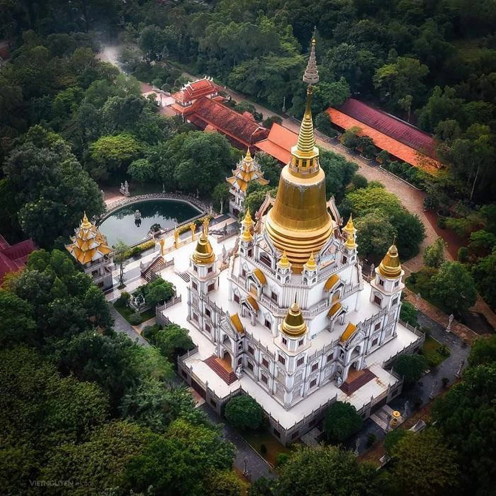 Phát hiện ngôi chùa ngay tại TP.HCM từng lọt top đẹp nhất thế giới, du khách nhận xét đến đây như đang đi nước ngoài - Ảnh 2. Phát hiện ngôi chùa ngay tại TP.HCM từng lọt top đẹp nhất thế giới, du khách nhận xét đến đây như đang đi nước ngoài - Ảnh 2.