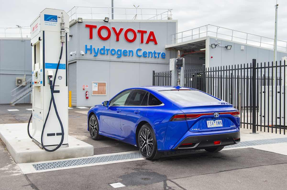 Toyota có xe điện nạp 1 lần đi 1360km, thế hệ mới sẽ rẻ bằng một nửa, bền gấp 2,5 lần động cơ diesel - Ảnh 3.