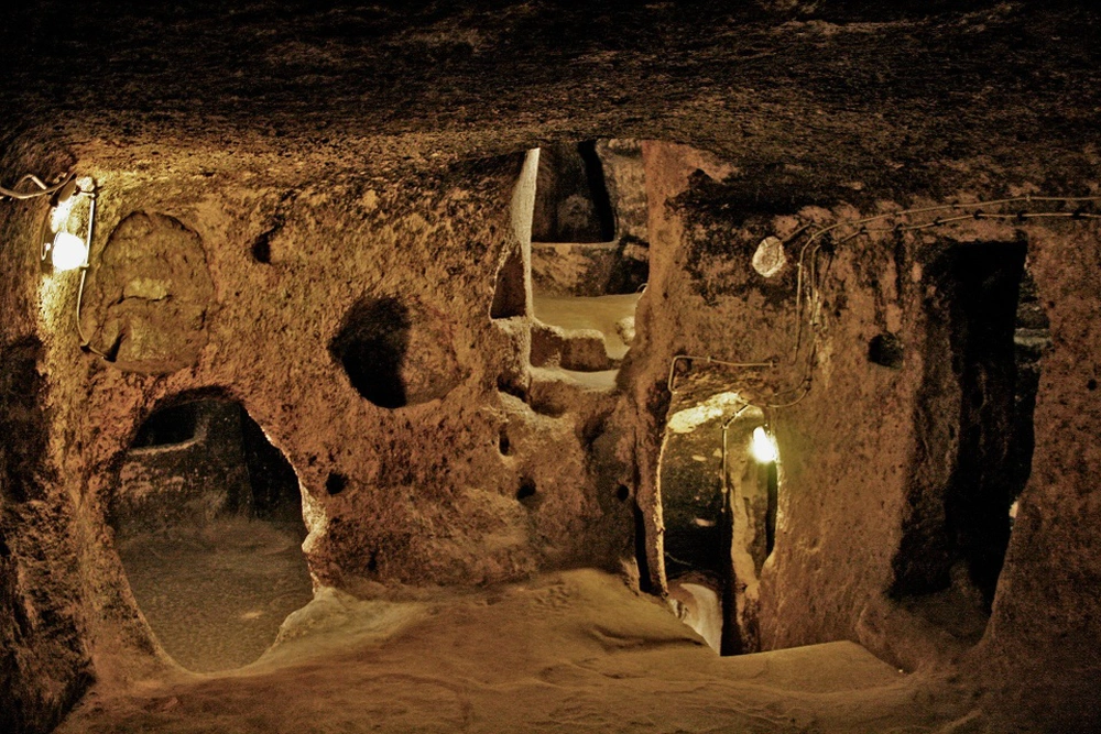 Bí mật dưới tầng hầm của người đàn ông: Từng chứa được 20.000 người và giờ là địa điểm du lịch - Ảnh 3.