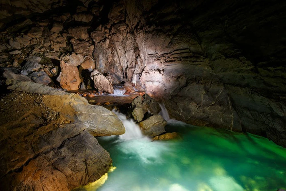 CNN trầm trồ trước 7 hang động đẹp nhất Việt Nam: Người Việt còn chưa chắc đi hết - Ảnh 3.