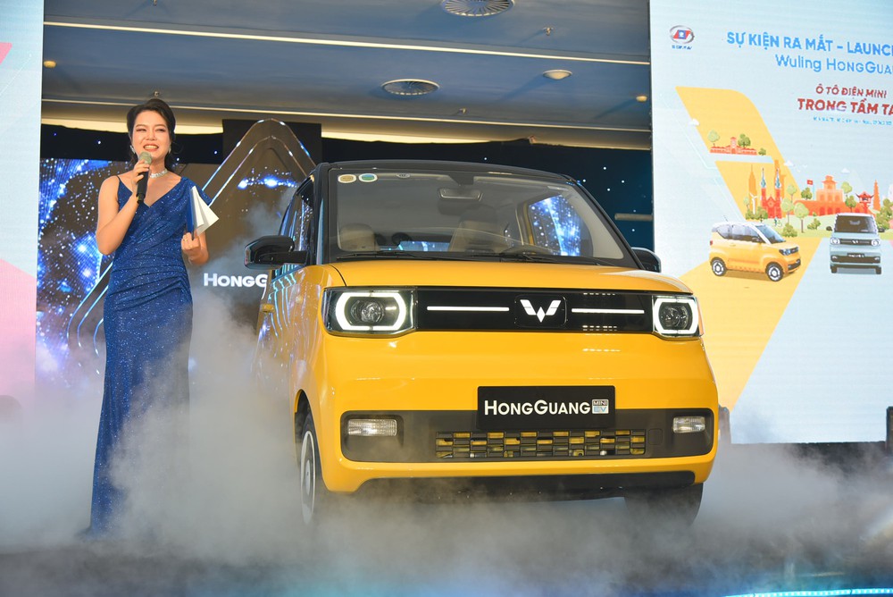 Cùng giá 240 triệu, Wuling HongGuang MiniEV có xịn hơn xe điện mini châu Âu? - Ảnh 1.