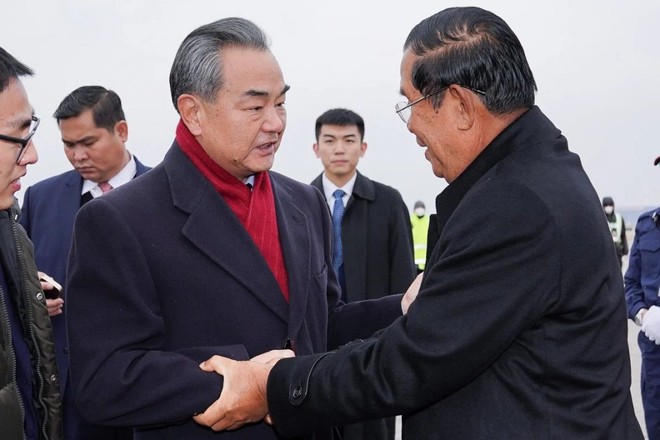 Ngoại trưởng Trung Quốc thăm Campuchia trước những lo ngại của Mỹ về cảng Ream: Thách thức áp lực của Mỹ? - Ảnh 2.