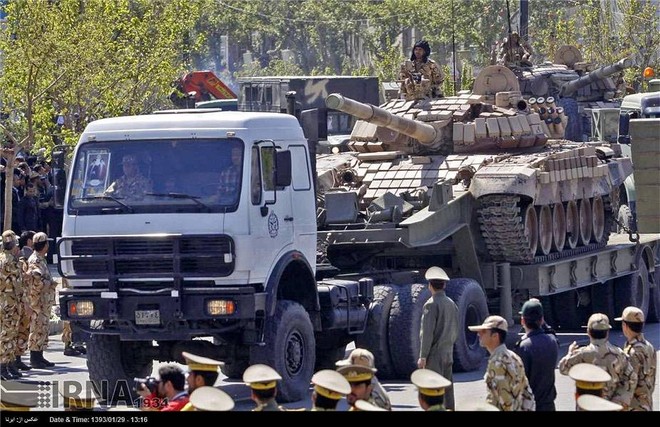 Chiến sự Armenia-Azerbaijan: Iran khẩn cấp triển khai một loạt xe tăng T-72 tới biên giới - Ảnh 1.