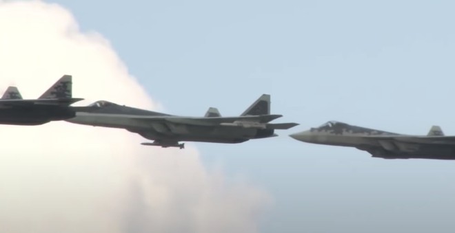 Lộ diện tên lửa Nga trang bị cho Su-57 và Su-35: “Chấp tất” các đối thủ phương Tây! - Ảnh 1.
