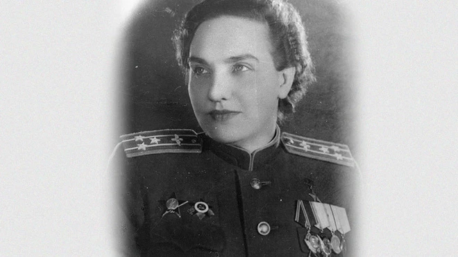 Nữ phi công không bao giờ được phong tướng vì ương bướng đối đầu với nguyên soái Liên Xô - Ảnh 2.