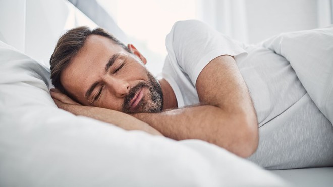 Cách ngủ này dễ sinh ra nhiều bệnh: Phân tích của chuyên gia sẽ khiến bạn giật mình - Ảnh 1.