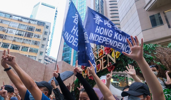 Sợ hãi trước luật an ninh quốc gia mới của Bắc Kinh, người Hồng Kông vội tìm cách bảo mật thông tin cá nhân - Ảnh 5.