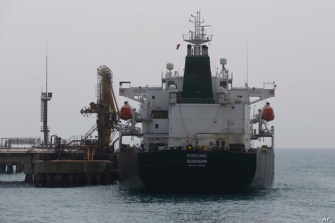 Tàu Iran bị rút sạch nhiên liệu, toàn bộ dầu được đưa về Mỹ: Tehran ngay lập tức đáp trả - Ảnh 1.