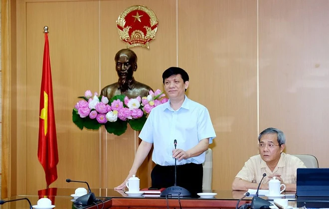 GS Nguyễn Thanh Long: Không cấp thêm test nhanh cho Hà Nội, khuyến khích xét nghiệm PCR - Ảnh 1.