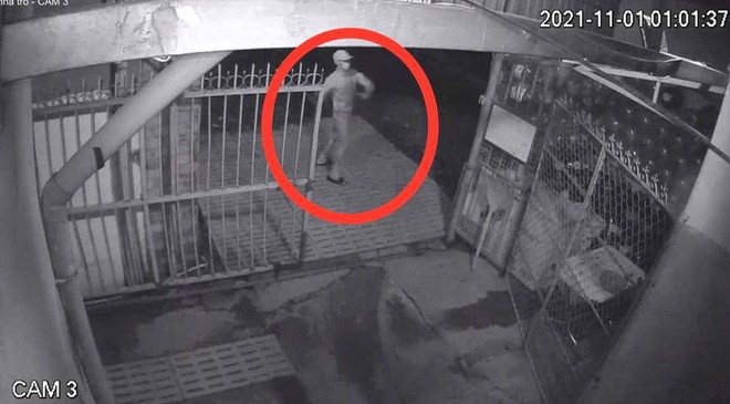 Nhóm người lạ 12 lần ném chất bẩn vào nhà một người phụ nữ ở Bình Dương - Ảnh 1.