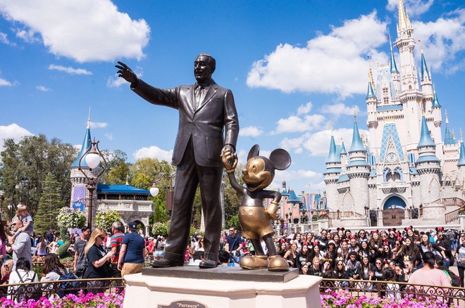 Walt Disney là ai, tiểu sử và sự thật xác ướp tái sinh của cha đẻ Mickey - Ảnh 7.