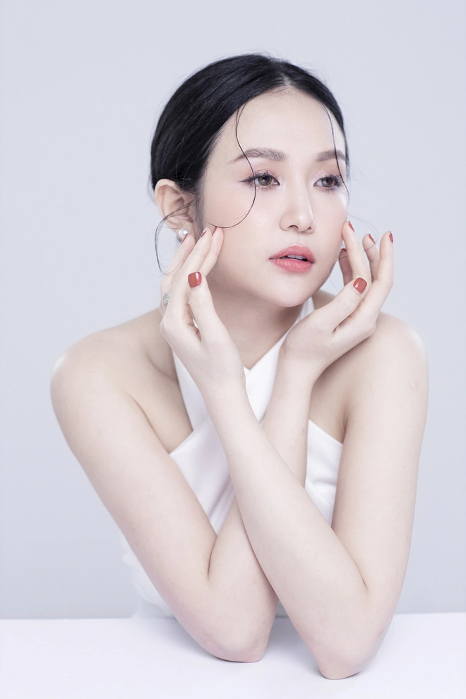 Gái ba con Hương Baby khoe nhan sắc gợi cảm ở tuổi 30 - Ảnh 2.