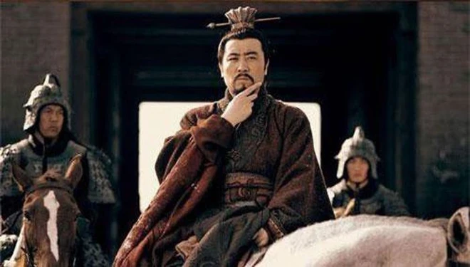 Giữ chức vụ ngang hàng với Gia Cát Lượng trong triều đình Thục Hán nhưng nhân vật này luôn bị Lưu Bị coi thường, xem nhẹ - Ảnh 10.