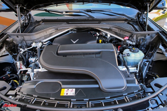 VinFast Lux A2.0 lọt top 5 sedan bán chạy – Chiêu bài nào khiến đối thủ ‘mất ăn mất ngủ’? - Ảnh 4.