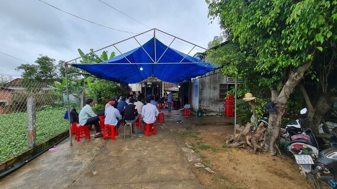 Gia đình thắc mắc tại sao nam sinh đi xe ôm đến Trường ĐH Công nghệ trước khi tử vong? - Ảnh 1.